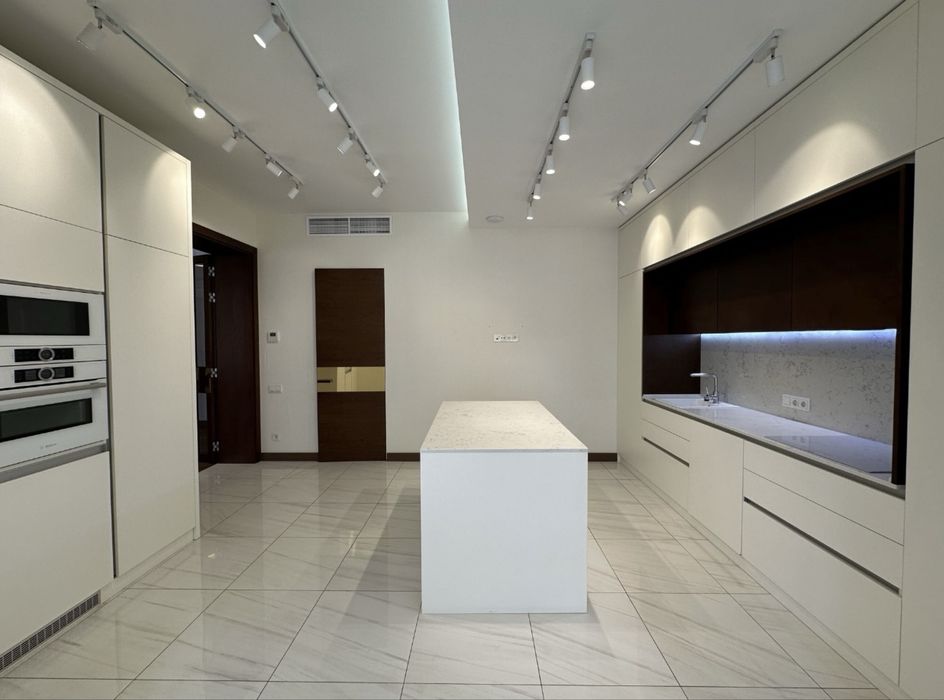 Продам Новый дом на 9ст.Б.Фонтана!!! Закрытый  кооператив Оазис!!!