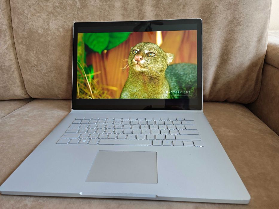 2w1 Surface Book 2 15' , 16gb RAM, Intel i7, 512ssd, NVIDIA GTX