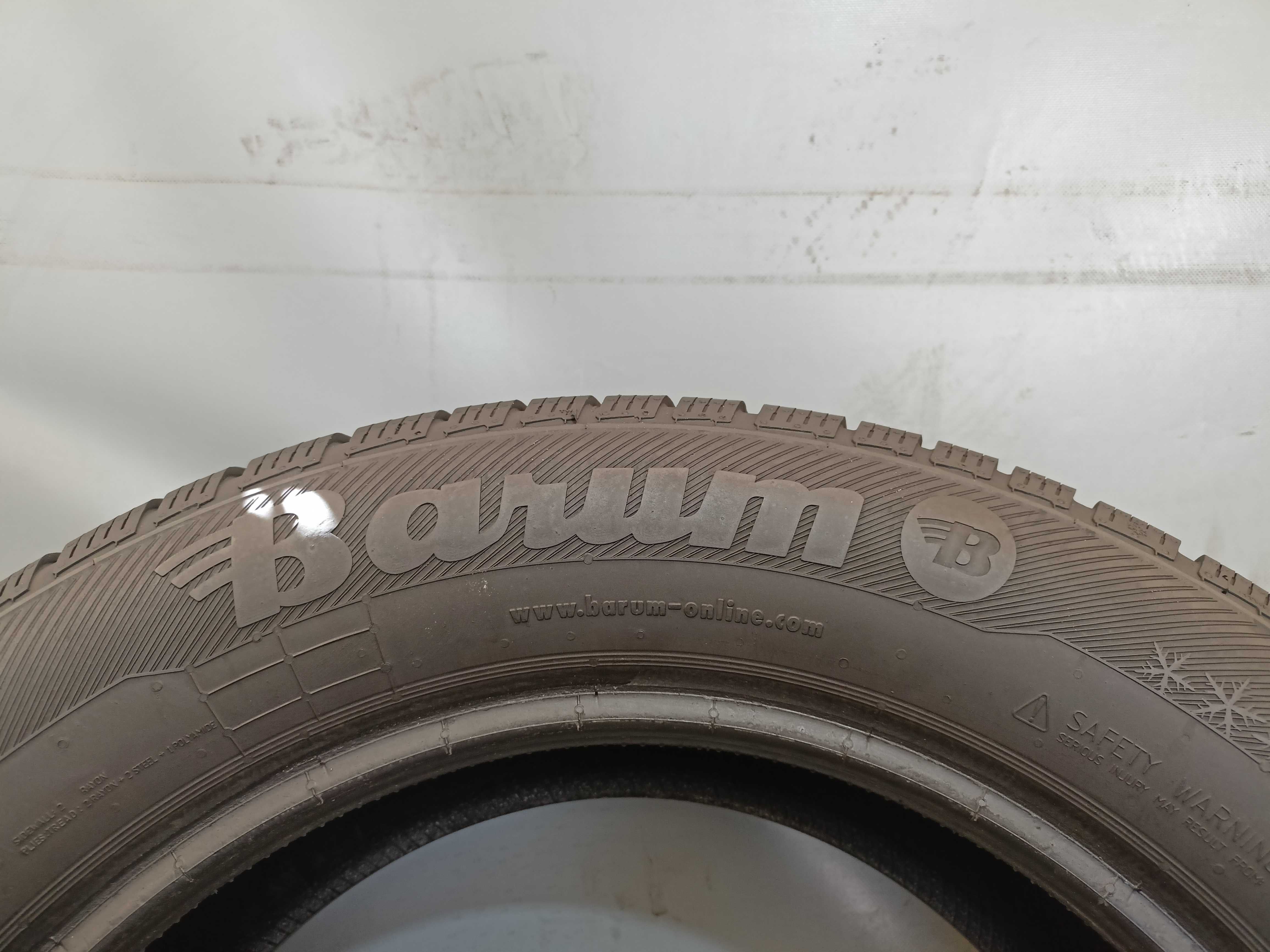 Barum Polaris 3 255/55/18 16r. 109H 2x7,8mm 2x7,6mm (401)