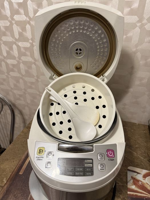 Мультиварка Redmond