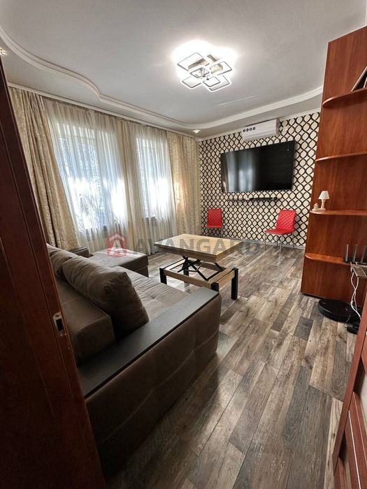 Продам 2-кімнатну квартиру район парку ЗТЗ