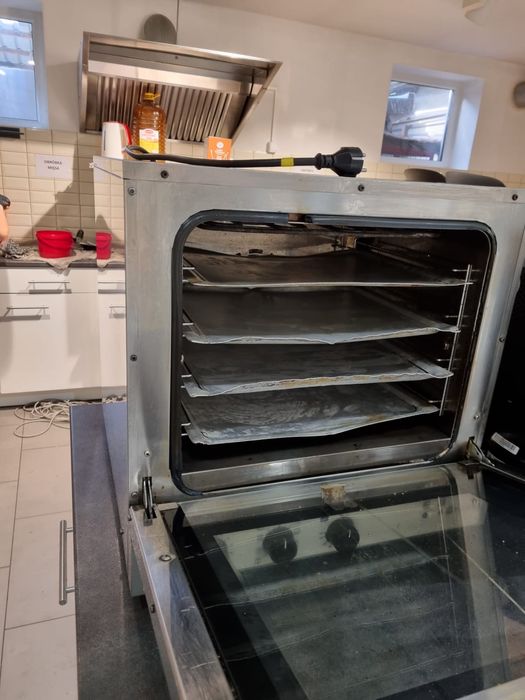 Piec konwekcyjny Hendi