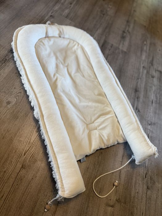 Kokon niemowlęcy Boho stan idealny