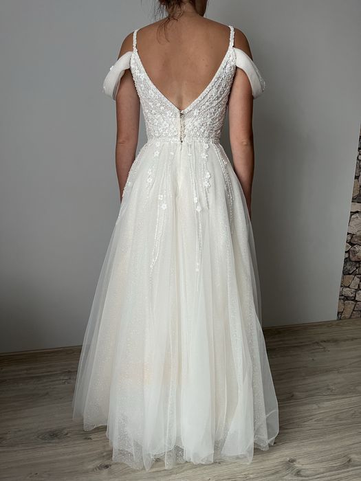 Suknia ślubna Divina Bridal – model Azuryt