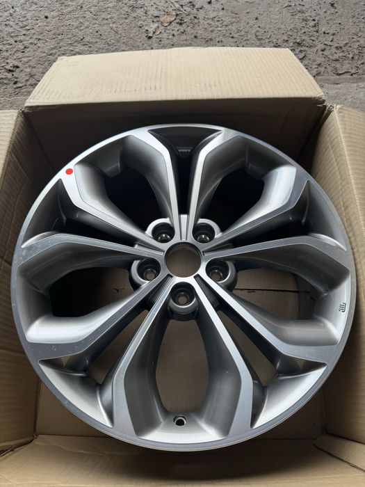 Диск Санта ФЕ,Hyundai Santa Fe r19