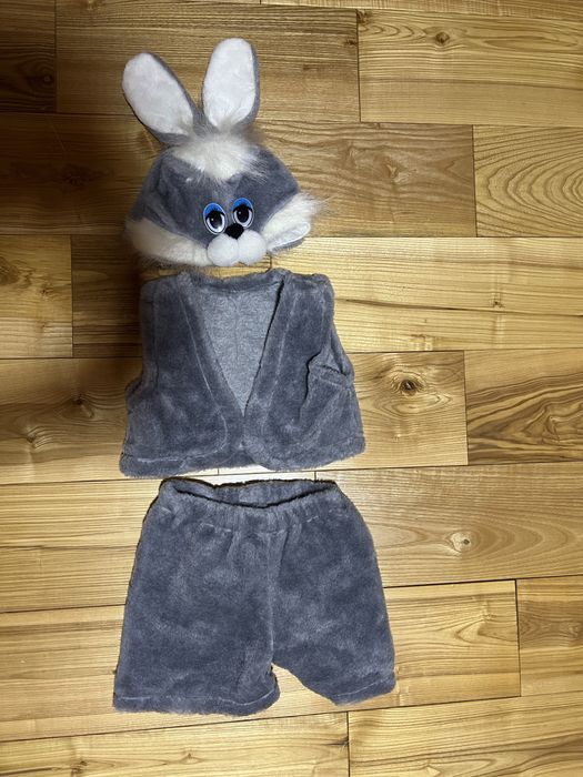 Новорічний костюм зайчика