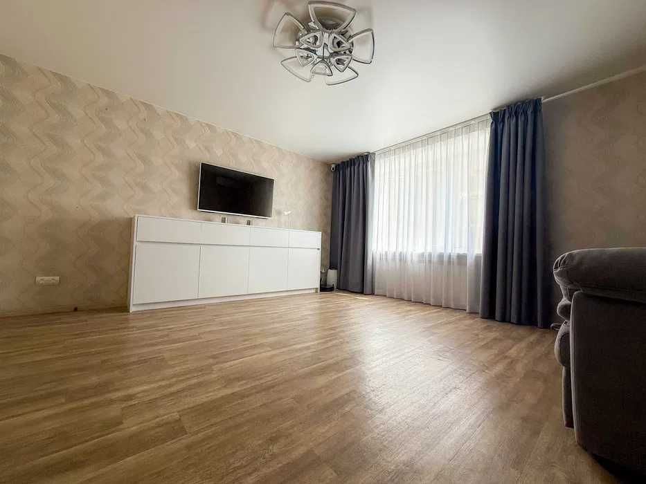 Продам 3к кв, пр.Героев, Победа-4 (Кодак)