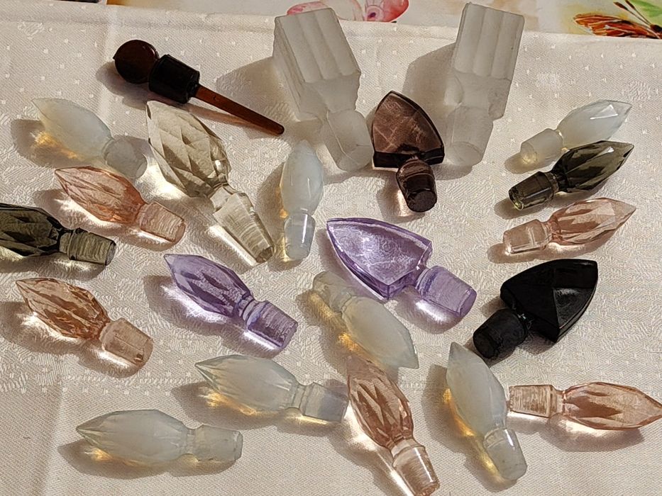 Szklane koreczki do butelek