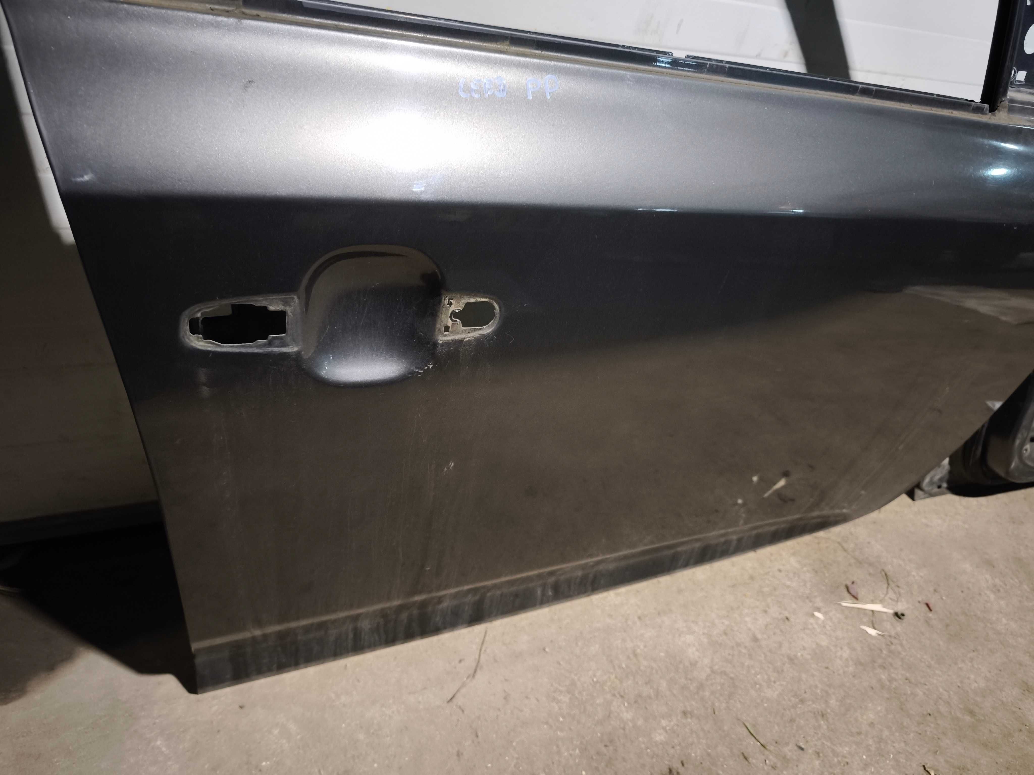 Drzwi prawy przód prawe przednie Kia Ceed I 06-12 kombi kolor A4