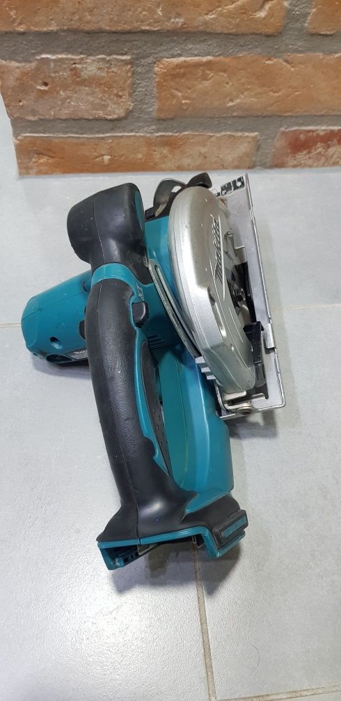 MAKITA DSS 501 Pilarka tarczowa akumulatorowa 18V