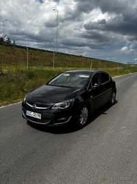 Opel Astra J Cosmo 2.0 diesel niski przebieg oryginalny lakier!