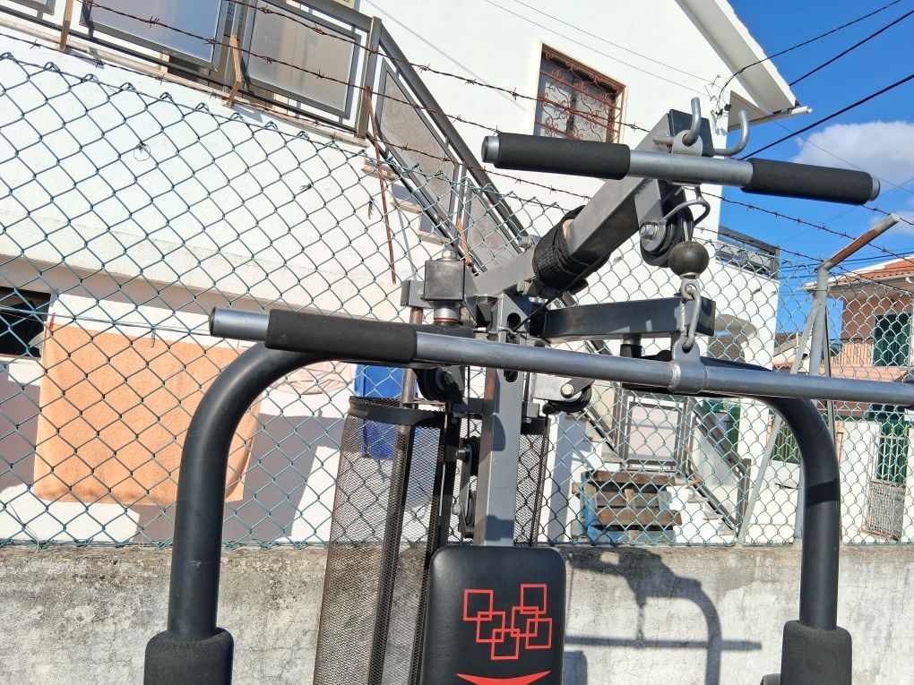 Máquina para todo tipo de exercícios