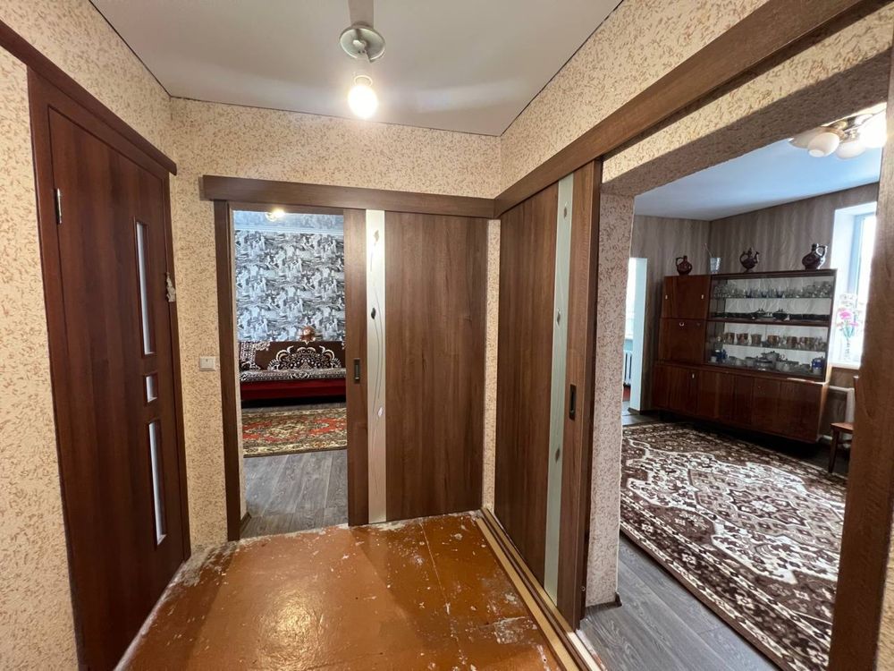 Продається котедж по вул. Янки Купали