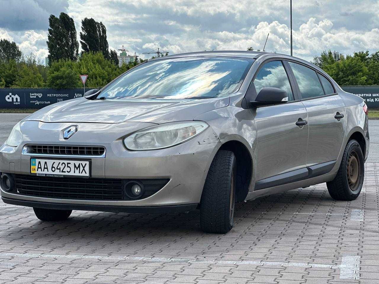 Renault Fluence 2011 | 1.6 Газ/Бензин | Перший власник