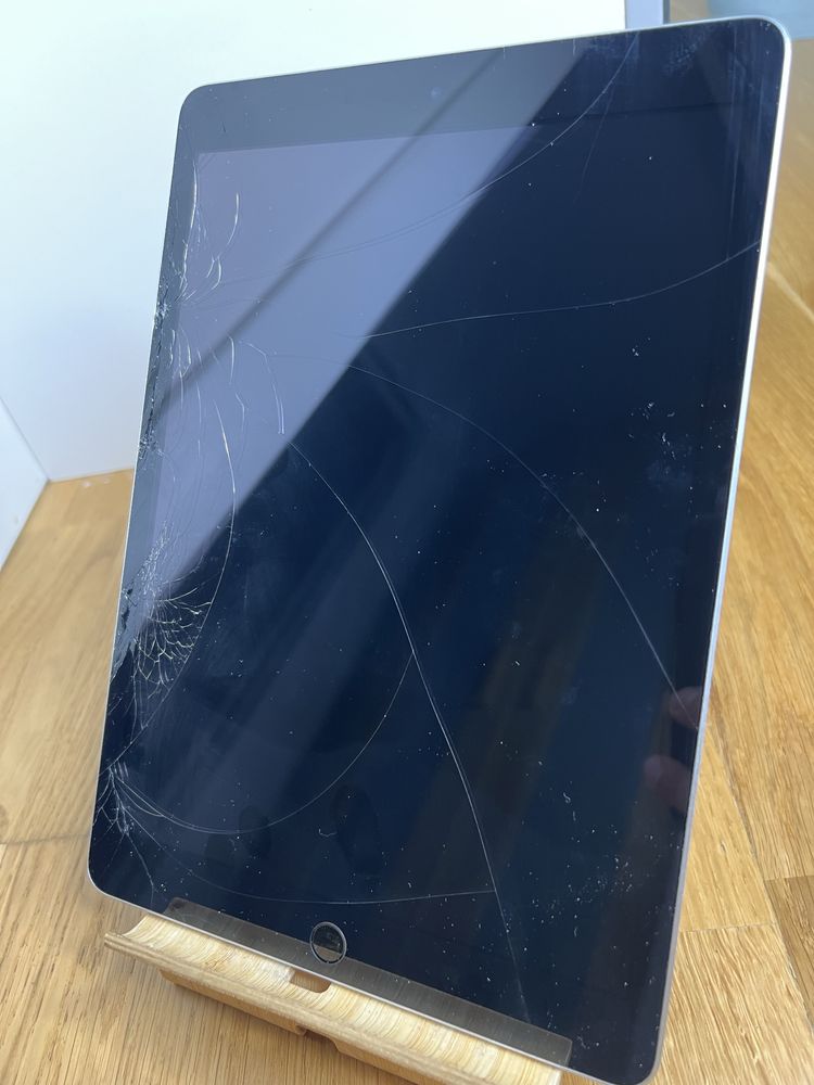 Ipad th9 256gb #1264