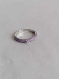 Liliowy delikatny srebrny pierścionek z cyrkonią nowy