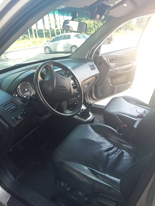 Хюндай Туксон в чудовому  стані, обслужений.