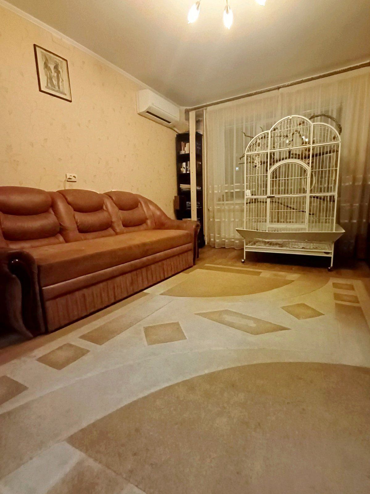 Продається 4 кімн. кв. на вул. Героїв Крут. Черепіна.