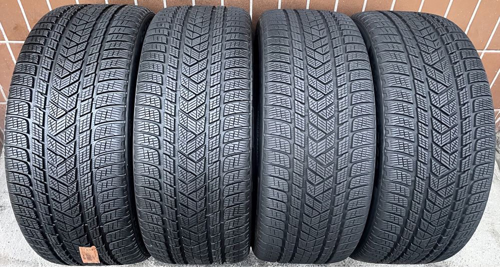 Зима 4шт Pirelli Scorpion Winter 285/40 R22 110V MO1