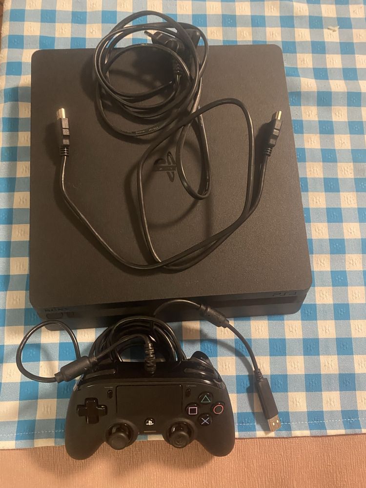Vendo playstation 4