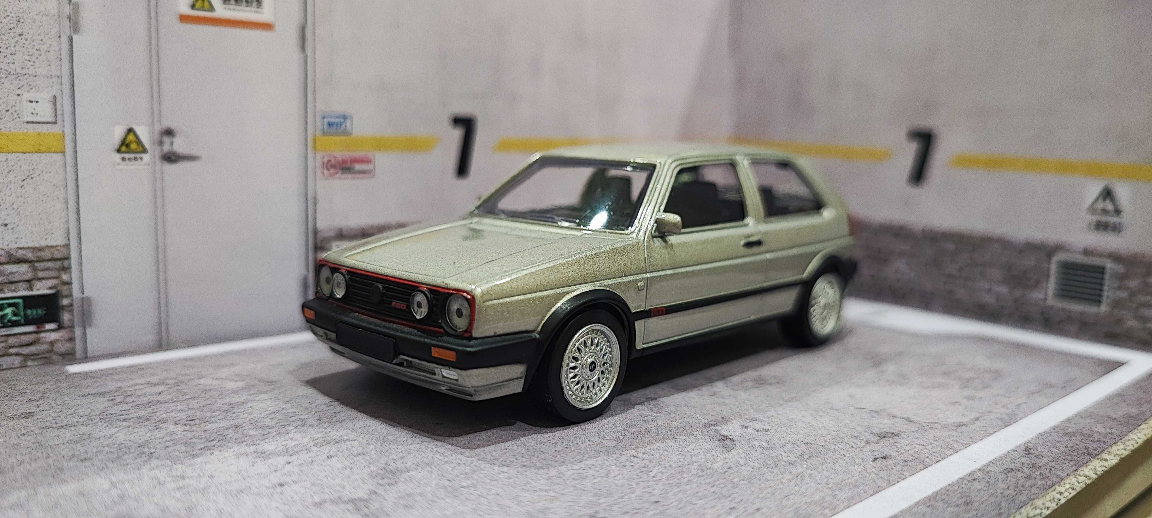 Carro Miniatura VW Golf GTI G60 em escala 1:43 - RARO - Oferta Envio