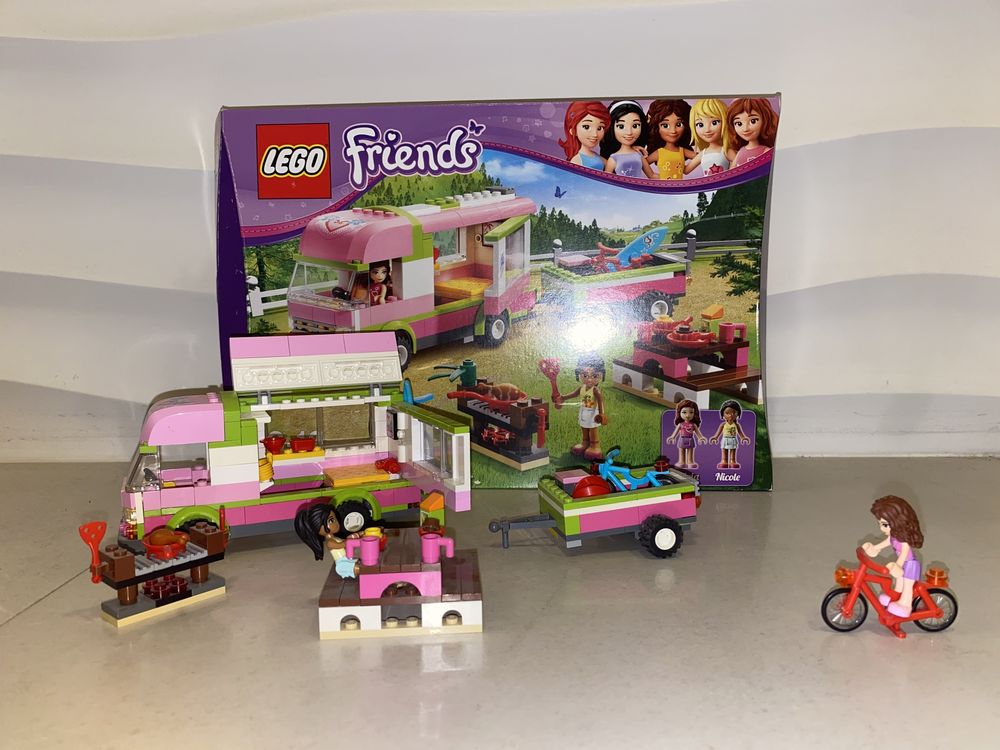 Lego Friends samochód kempingowy