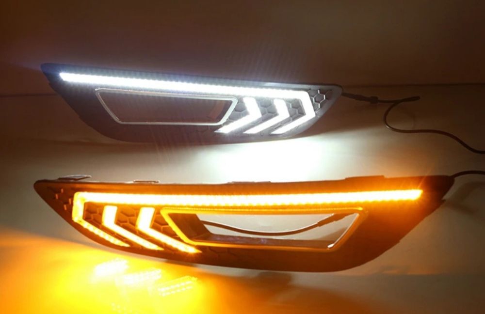 Ford Focus LED ledy *2 rodzaje* światła do jazdy dziennej DRL halogen