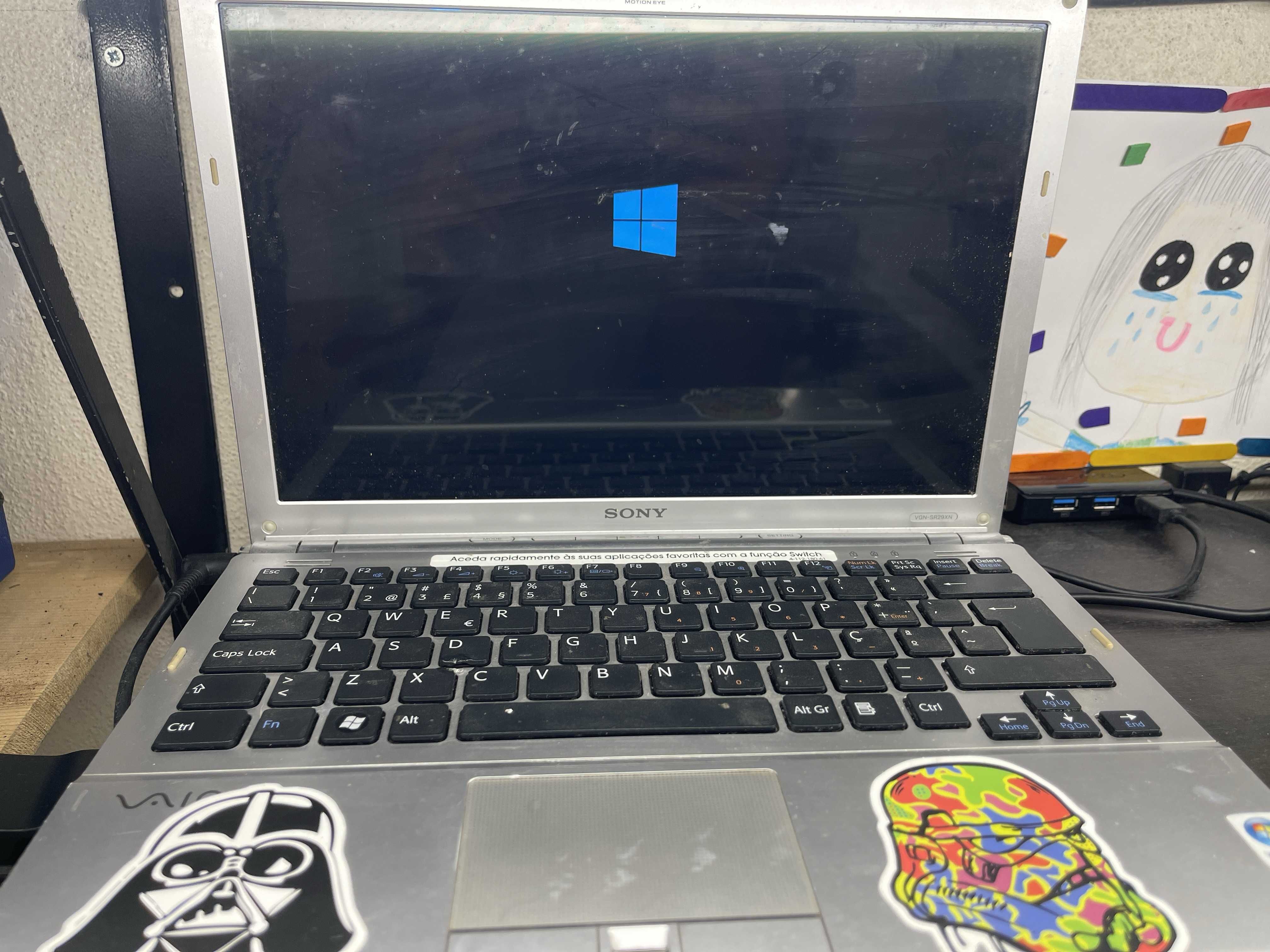 Portatil Sony VGN-SR29XN / 1TB / 4GB / Centrino 2 - NAO INICIA