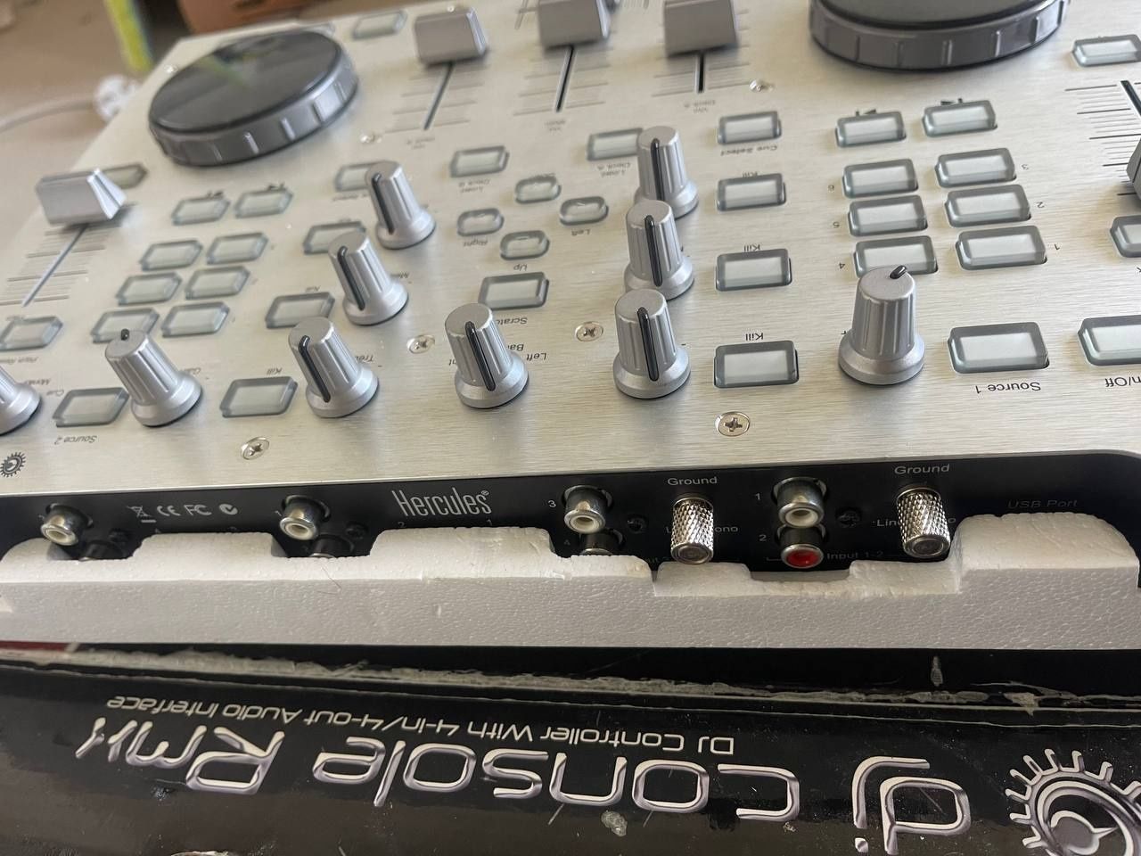 Продаю Hercules DJ Console RMX