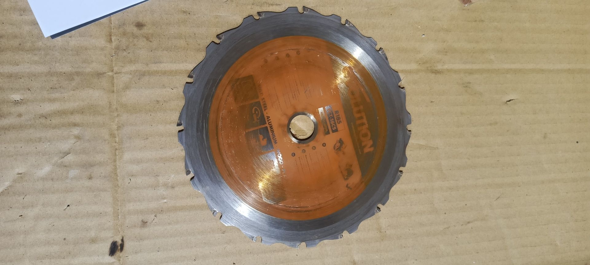Pilarka piła tarczowa Evolution r185