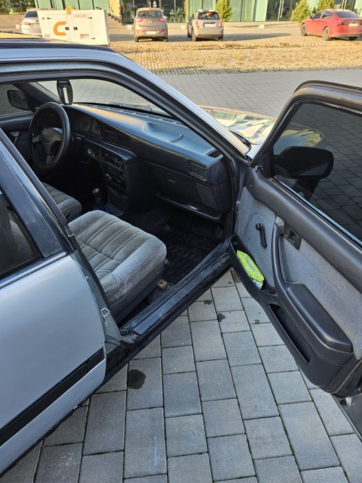 Toyota carina 1.6 газ/бензин