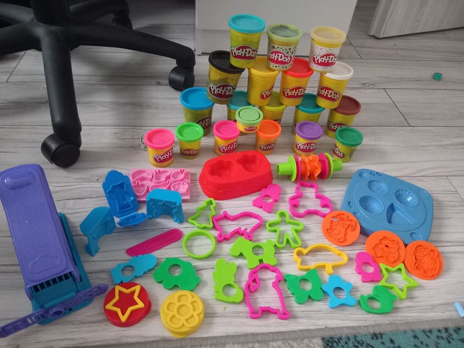 Duzy zestaw play-doh playdoh ciastolina walek wzorki maszynka