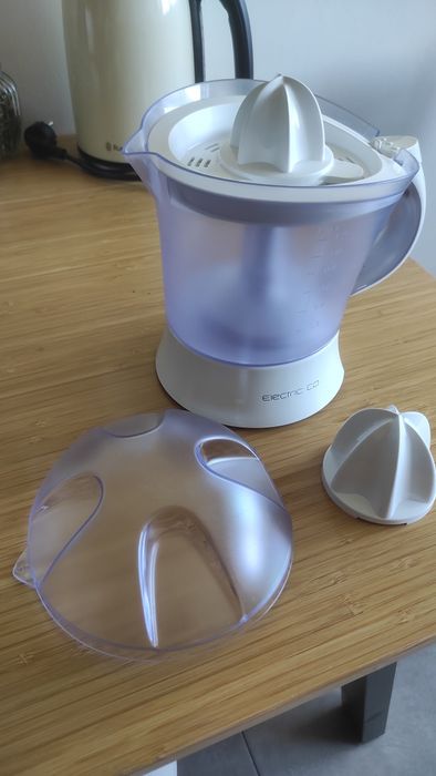 Máquina Espremedor de Citrinos