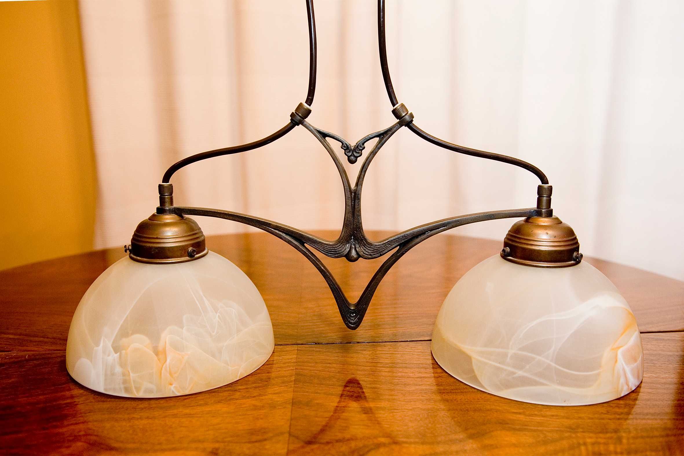 Lampa sufitowa, żyrandol szklany, vintage, mosiądz