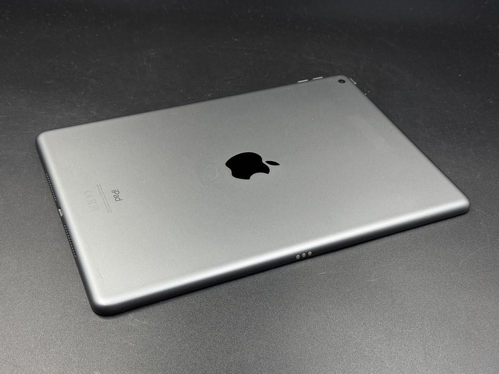 iPad 8. gen. 32GB (A2270) - faktura VAT 23%