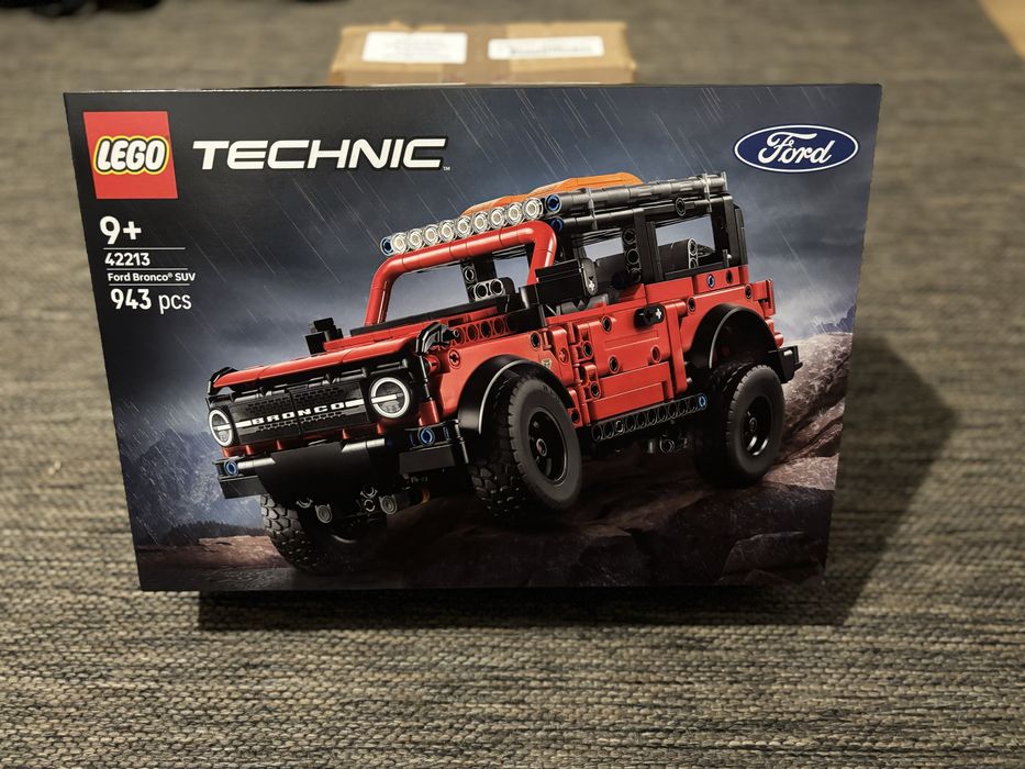 Lego Technic 42213 Ford Bronco