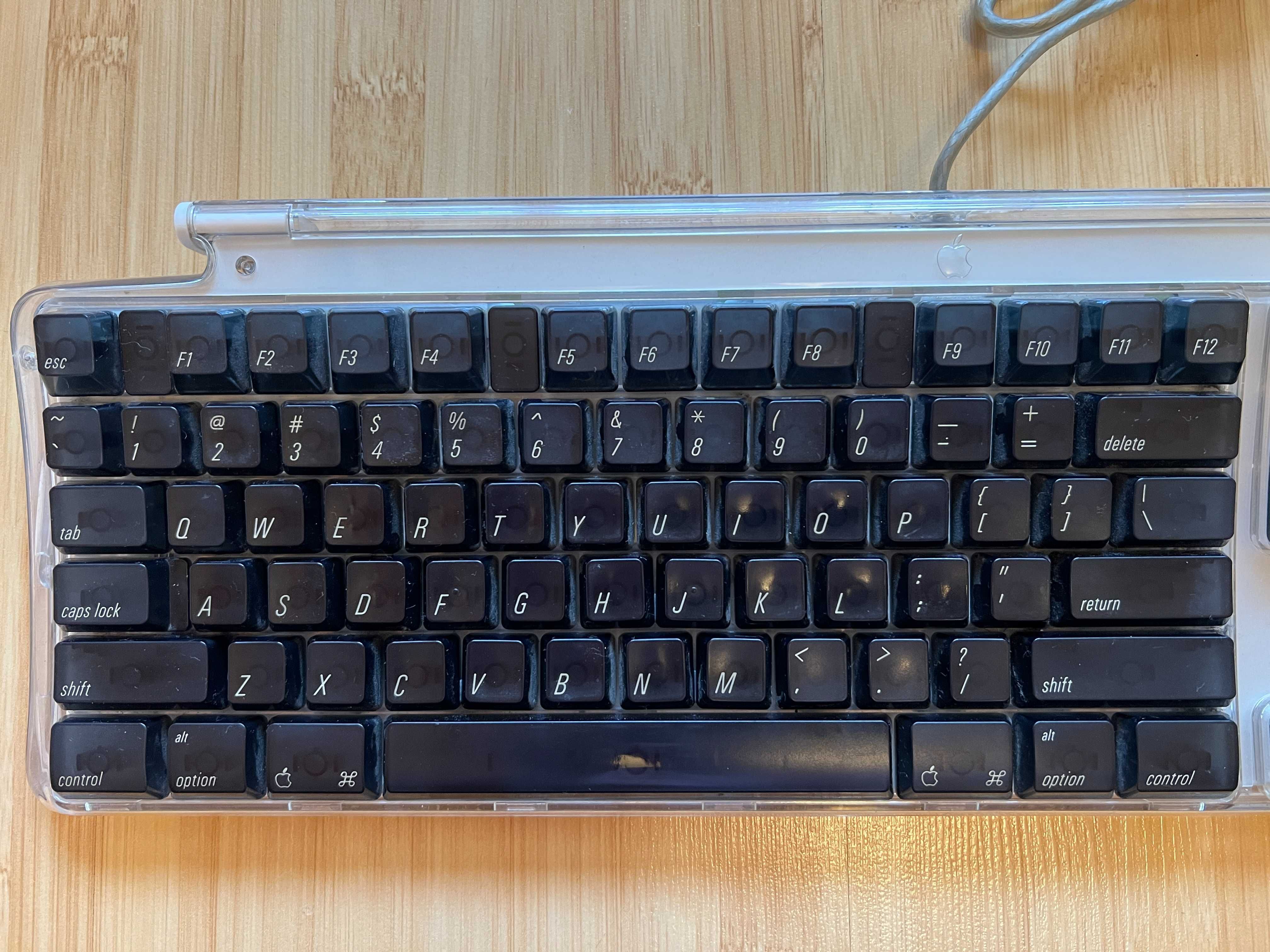 Ексклюзив. Apple Pro Keyboard Black M7803 USB, кирилиця, гарантія