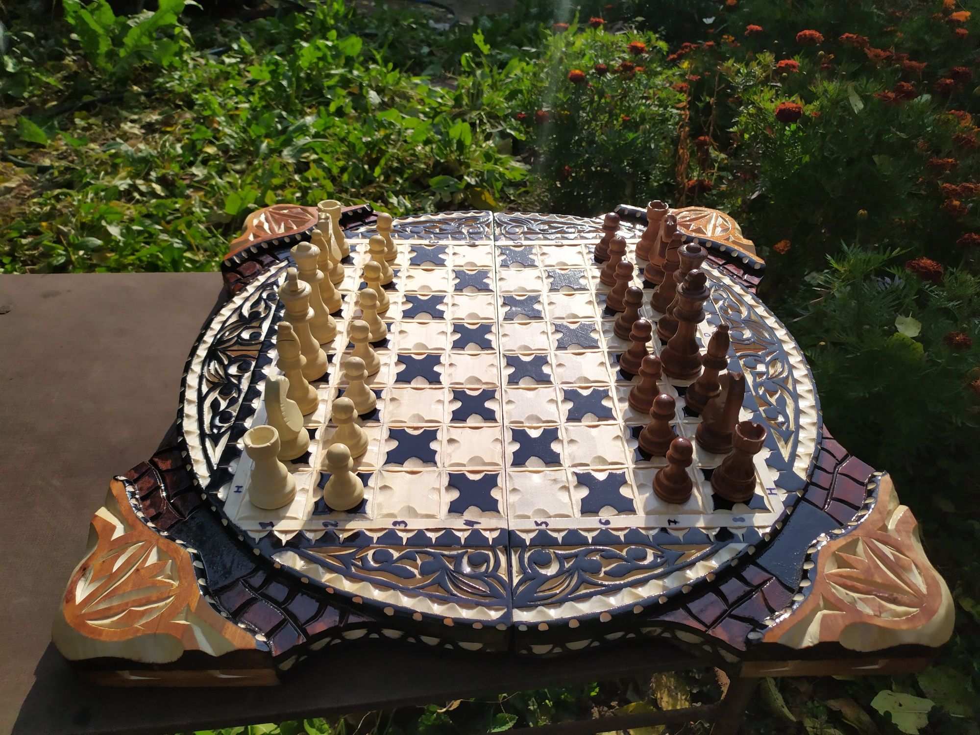Шикарные Резные шахматы 60х60 см,ручная работа