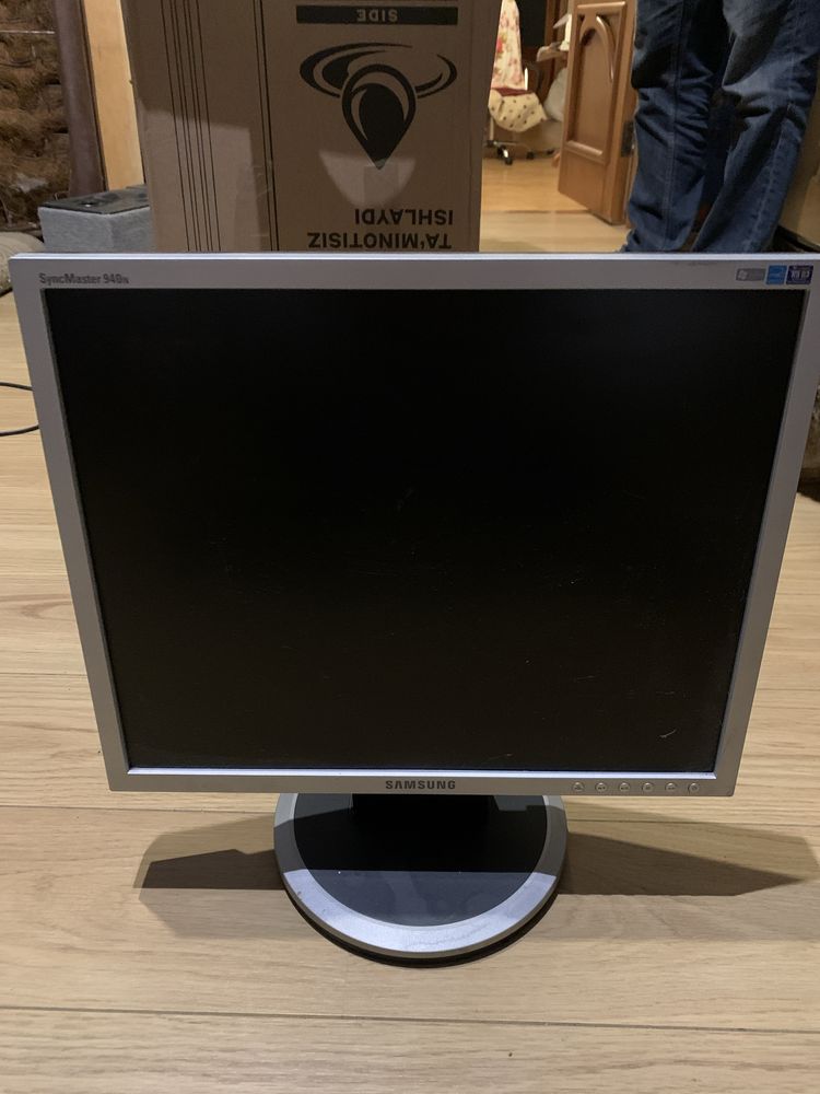 Монитор samsung SyncMaster 940n