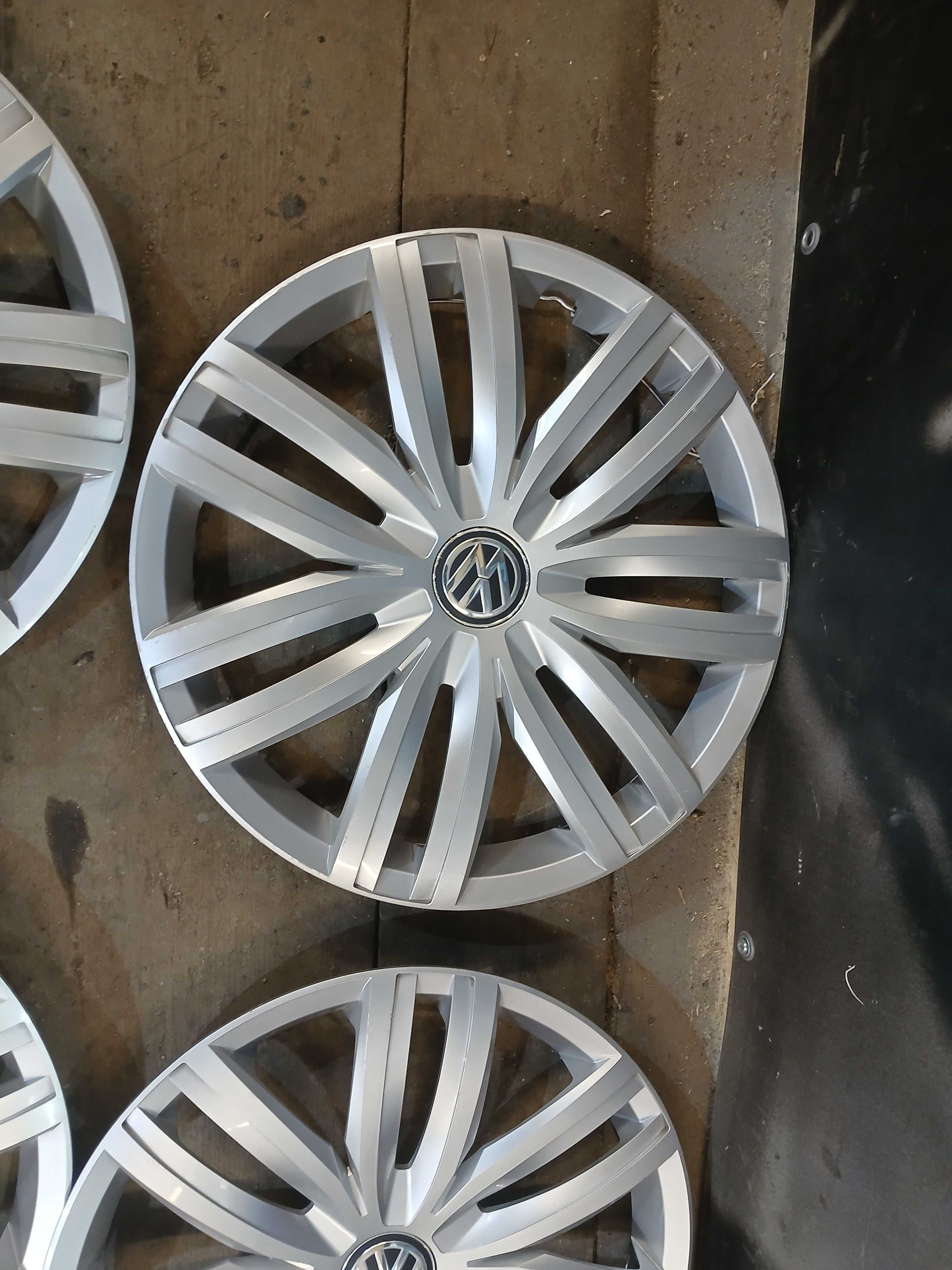 4x używane kołpaki 16 Vw 2K5.601.147