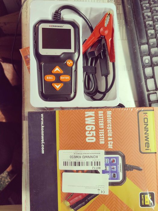 Діагностичний автомобільний тестер KW650