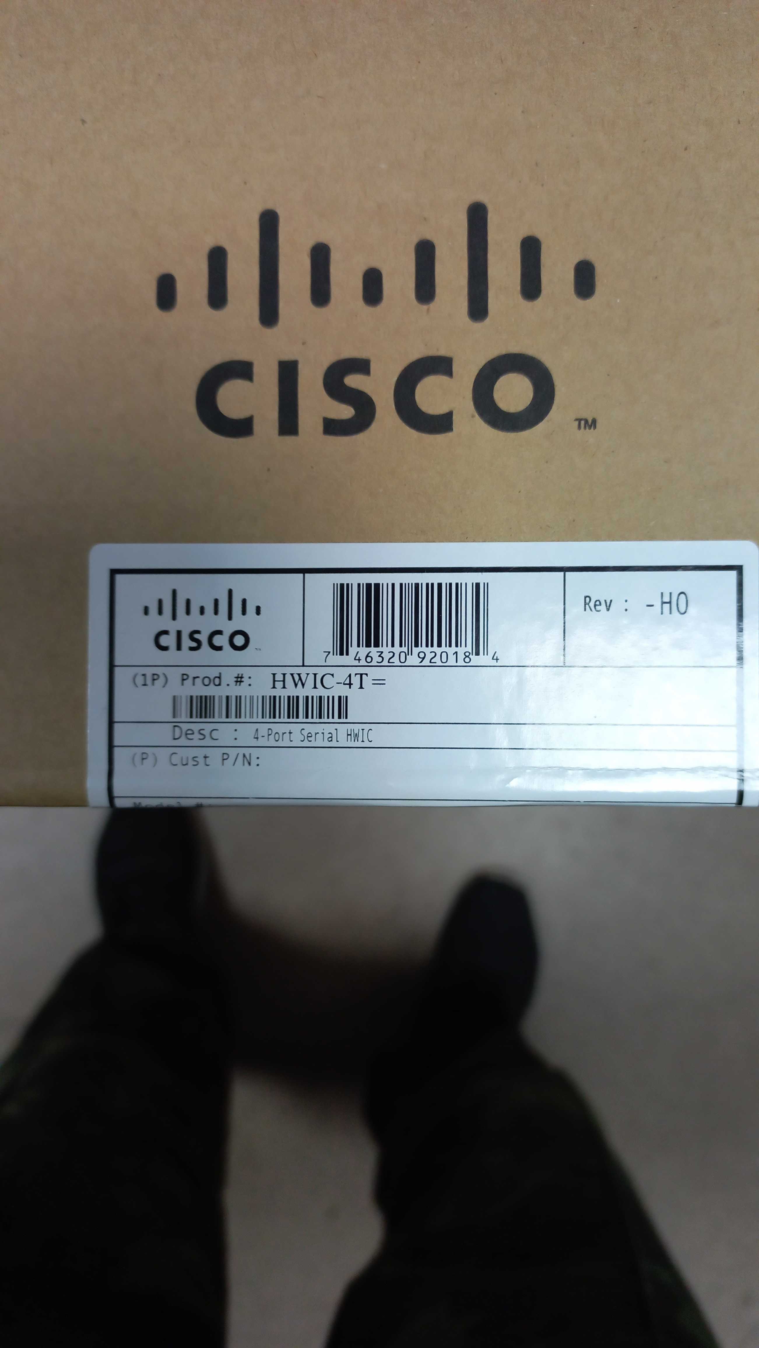 Интерфейсный модуль Cisco HWIC-4T