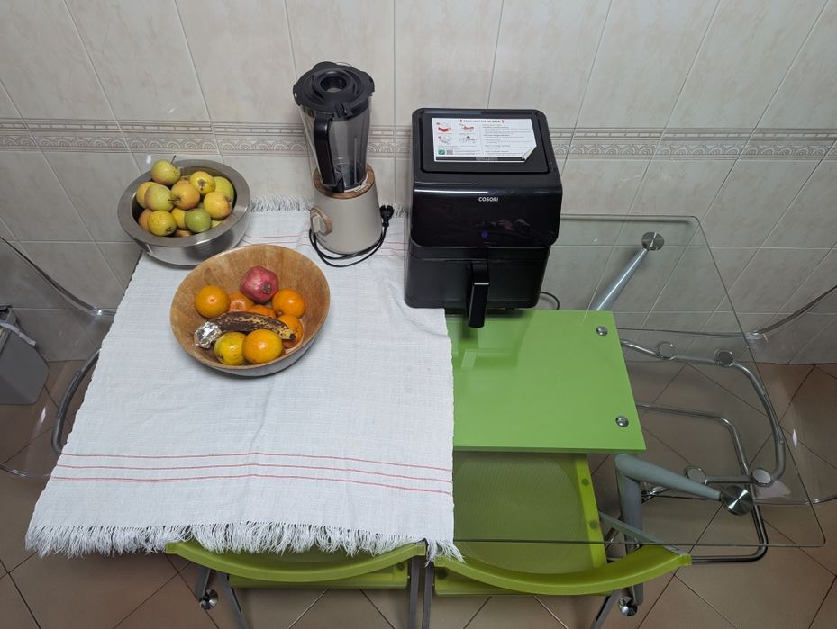 Mesa e cadeiras de cozinha