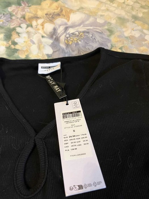 Koszulka bluzka czarna bawełniana z długim rękawem Noisy May