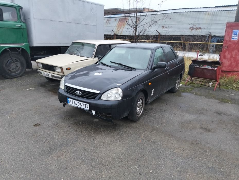 Продам Ладу Приору 1.6 гниловати