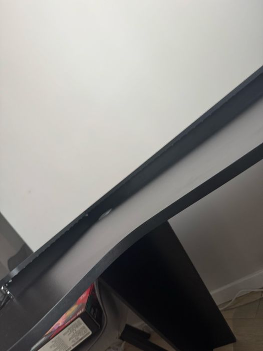 Ігровий/компютерний стіл