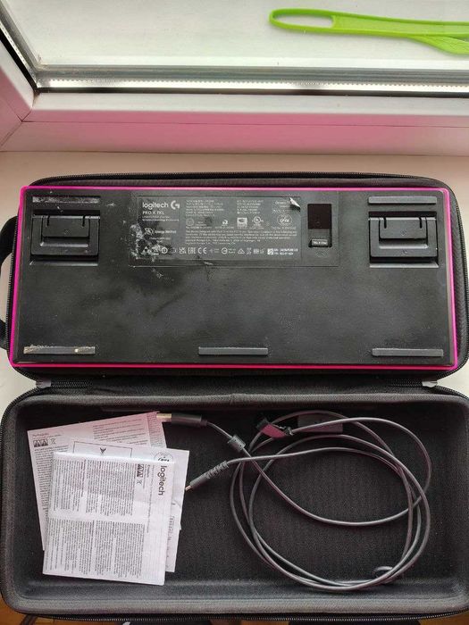 Ігрова клавіатура Logitech G Pro X Tkl Lightspeed (Magenta)