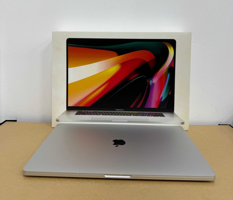Macbook Pro 16 2019 { i9 | 16gb | 1000 ssd | AMD 5500-4gb } 82875SV