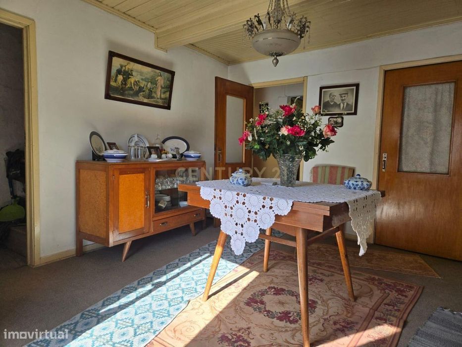 Moradia T3 em Alcains, Castelo Branco - Oportunidade Única