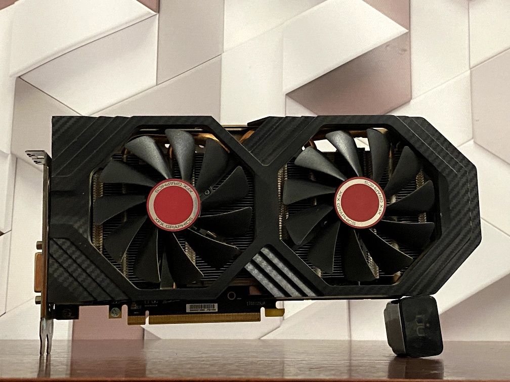 AMD XFX OC+ XXX EDITION RX 580 4Gb Гарантия! Обмен!